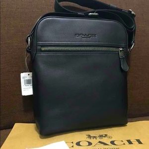 Coach Men’s Houston Flight Bag